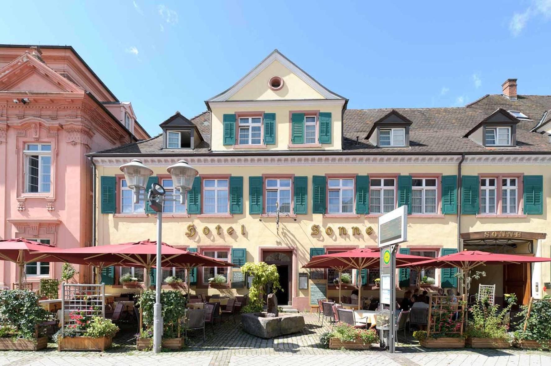 Отель Boardinghouse Sonne Оффенбург Экстерьер фото